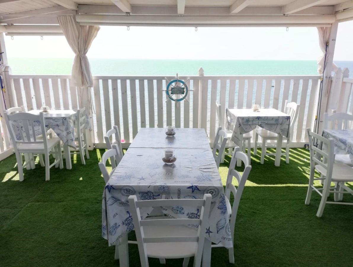 B&B Capo Rizzuto Fronte Mare מראה חיצוני תמונה